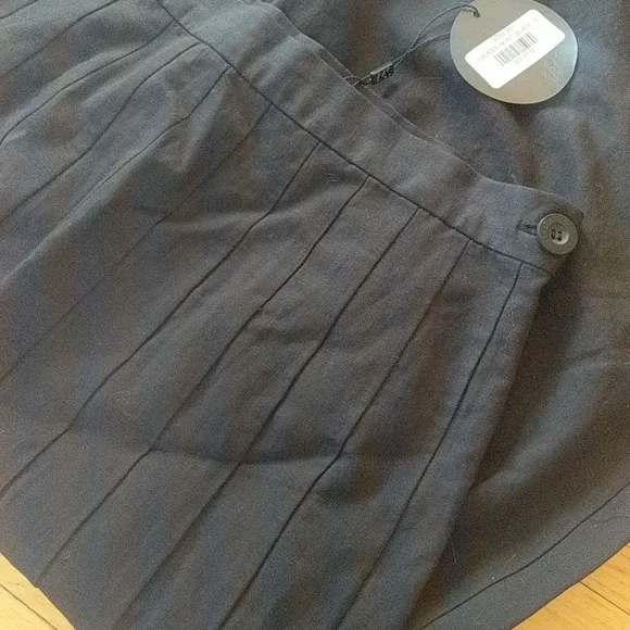 Cotton Pleated Midi Skirt - Picture 2 of 4